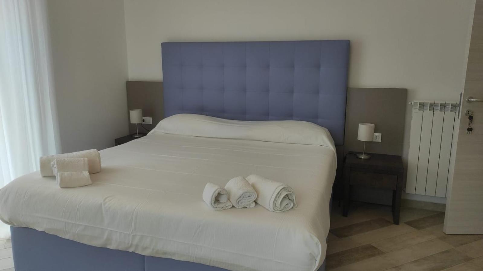 La Perla Del Tirreno Guest House 사프리 외부 사진