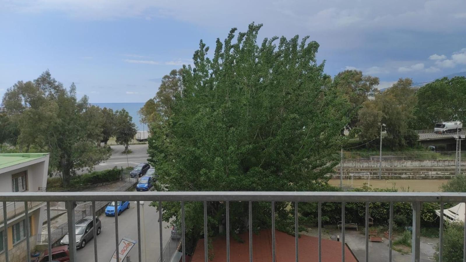 La Perla Del Tirreno Guest House 사프리 외부 사진